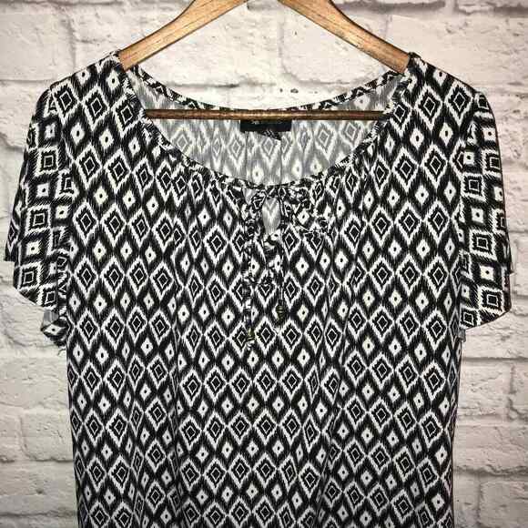 AB Studio blouse womens size XL black white key hole tie scoop neck short sleeve - Picture 2 of 8